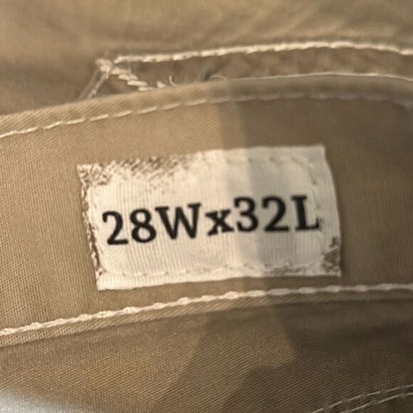 BKE Casuals  Men’s Tyler Straight Jeans size 28W x 32L Tan Khaki Chino Pants - Picture 7 of 10